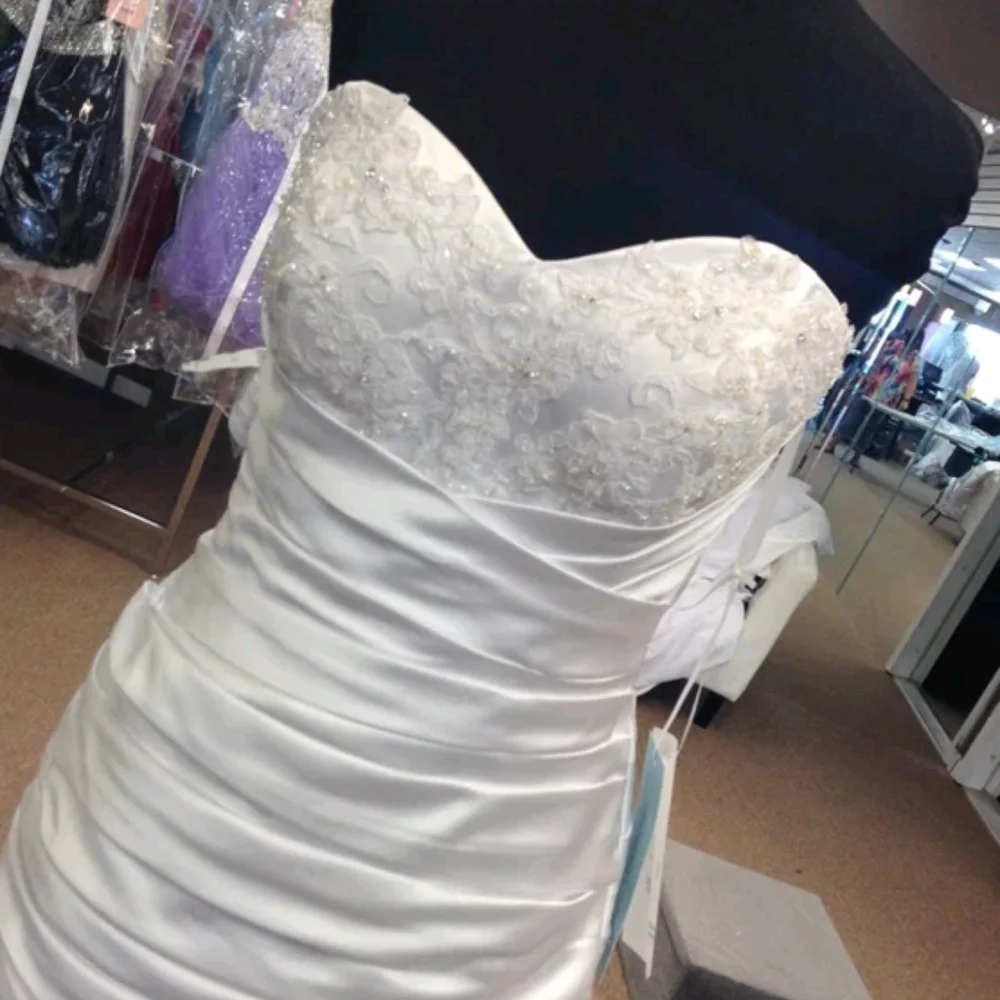 Alfred Angelo Disney Princess Tianna Wedding Dress size 10 NWT - Picture 3 of 9
